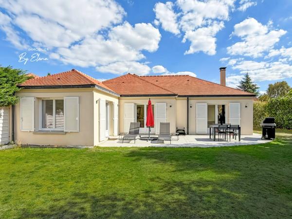 Villa d’architecte rénovée – Golf de Bussy – Plain-pied – 5 chambres – RER A à pied - Bussy-Saint-Georges - à vendre