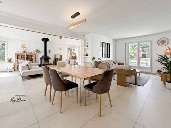 Villa d’architecte rénovée – Golf de Bussy – Plain-pied – 5 chambres – RER A à pied - Bussy-Saint-Georges - à vendre