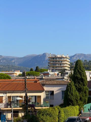 APPARTEMENT PROCHE BORD DE MER