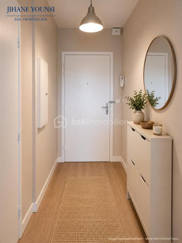 Visite virtuelle sur demande !

Découvrez ce charmant studio de 32,47 m² (Loi Carrez), situé au 2ᵉ étage sur 3 d'une résidence de standing en pierre de taille.
 Résidence de standing de 1994 composée de 4 bâtiments et 349 lots (dont 108 lots principaux), avec gardien, espaces verts entretenus et gestion rigoureuse.

Bénéficiant d'une vue exceptionnelle et dégagée et sur les jardins arborés de la copropriété, le sud parisien, la Vallée-aux-Loups et l'Arboretum, il offre un cadre de vie verdoyant, paisible et recherché.

L'appartement se compose d'une entrée avec un placard-buanderie, d'une spacieuse pièce de vie baignée de lumière, ouverte sur une cuisine sur mesure de marque Lapeyre, entièrement aménagée et équipée (plaque à induction, hotte, four et lave-vaisselle). Un îlot central intégrant de nombreux rangements optimise parfaitement l'espace de vie. Vous disposerez également d'une salle de bains avec WC, équipée d'un emplacement pour un lave-linge et de rangements supplémentaires, ainsi que d'un agréable balcon de 5,60 m², véritable prolongement de l'appartement.

Entièrement repensé et rafraîchi en 2023 (peintures et parquet), cet appartement bénéficie également d'une salle de bains entièrement rénovée, alliant esthétique et fonctionnalité. Un câblage intégré dans le sol permet l'installation d'un système Home Cinéma. Soigneusement entretenu, ce bien est en excellent état et ne nécessite aucun travaux.

Menuiseries:
Fenêtres et porte-fenêtre : bois/métal
Double vitrage avec lame d'air de 12 mm
Volets roulants PVC sur la porte-fenêtre.

Ballon électrique à accumulation vertical eau chaude et froide individuelle
Catégorie B (2 étoiles)
Capacité : 150 litres
Charges annuelles : 1120 euros 
Taxe foncière : 1300 euros 


⭐Les atouts : 
✔ Studio fonctionnel avec réaménagements optimisant les espaces et offrant des rangements
✔ Balcon de 5,60 m² exposition Sud/Est
✔ Vue dégagée sur les jardins de la copropriété, la Vallée-aux-Loups et l'Arboretum 
✔ Résidence de standing en pierre de taille (1994)
✔ Gardien
✔ Ascenseur (remplacement complet effectué au printemps 2026 dans le cadre de la modernisation de la résidence)
✔ Interphone vidéo et accès sécurisé par Vigik
✔ Résidence calme, sécurisée et parfaitement entretenue
✔ Parties communes rafraîchies en 2024 et 2025

La résidence dispose d'un Projet de Plan Pluriannuel de Travaux (PPPT), illustrant une gestion rigoureuse et une anticipation des futurs besoins d'entretien.

Le PPPT a pour objectif de :
✔dresser un état technique de l'immeuble ;
✔identifier les travaux nécessaires sur les 10 prochaines années ;
✔les hiérarchiser selon leur urgence ;
✔estimer leur coût ;
✔aider la copropriété à anticiper leur financement.

Dans un secteur très recherché, ce bien offre un équilibre entre nature, tranquillité et vie pratique.

À proximité immédiate du marché du Plessis-Robinson, de la Maison des Arts, des commerces, des transports en commun, de la Vallée-aux-Loups et de l'Arboretum.
Idéal pour un premier achat, un pied-à-terre ou un investissement locatif, ce studio réunit confort, fonctionnalité et emplacement de premier choix.

Une visite s'impose ! Venez découvrir ce bien aux prestations soignées et à l'environnement exceptionnel.
🏡 ⭐Pour planifier une visite Mme Jihane Younsi EI est à votre disposition.