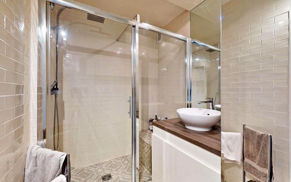 Appartement à vendre    3 pièces • 72,47 m2 Montrouge