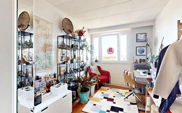 Appartement à vendre    3 pièces • 72,47 m2 Montrouge