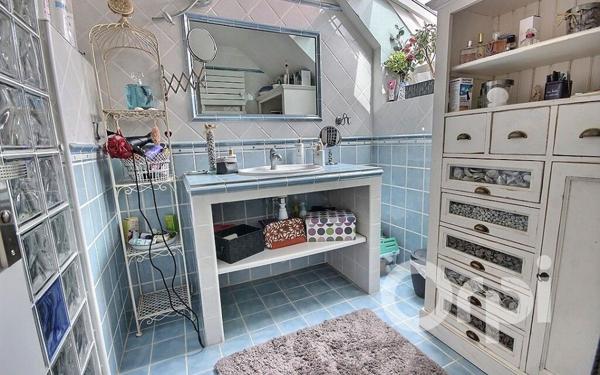 Maison à vendre    8 pièces • 146 m2 Plaisir