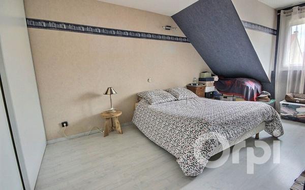 Maison à vendre    8 pièces • 146 m2 Plaisir