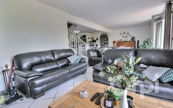 Maison à vendre    8 pièces • 146 m2 Plaisir