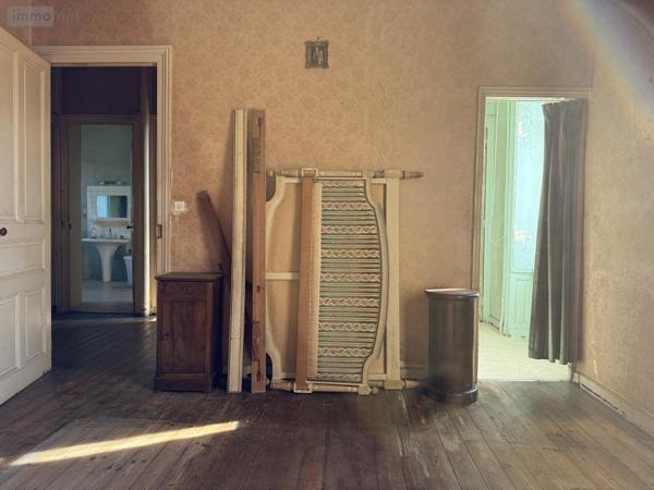 Maison à vendre à Guingamp dans les Côtes-d'Armor (22200), ref : 22064-1214