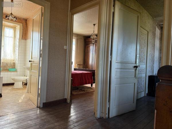 Maison à vendre à Guingamp dans les Côtes-d'Armor (22200), ref : 22064-1214