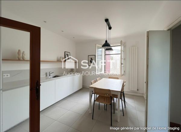 Maison à rénover avec beau potentiel