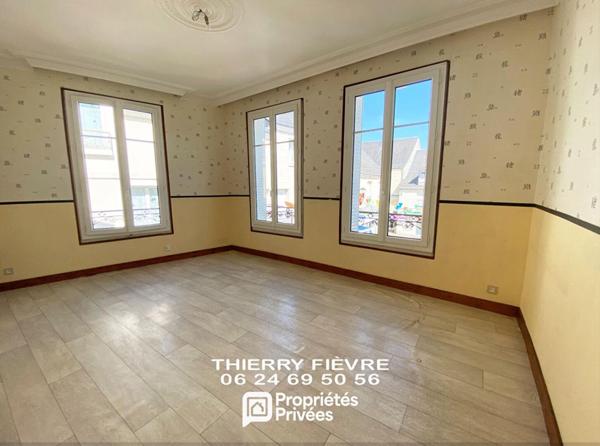 37140 BOURGUEIL APPARTEMENT T3  65 m2