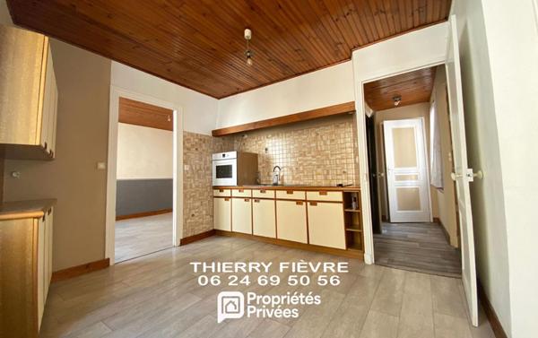 37140 BOURGUEIL APPARTEMENT T3  65 m2