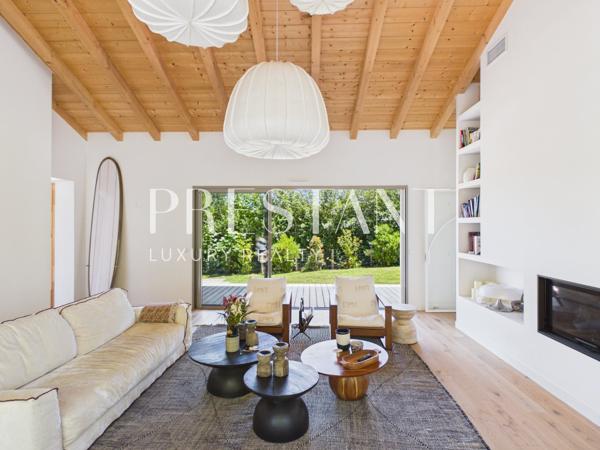 Maison contemporaine de 380 m², piscine et quiétude., BASSUSSARRY