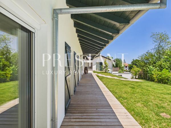 Maison contemporaine de 380 m², piscine et quiétude., BASSUSSARRY