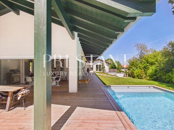 Maison contemporaine de 380 m², piscine et quiétude., BASSUSSARRY