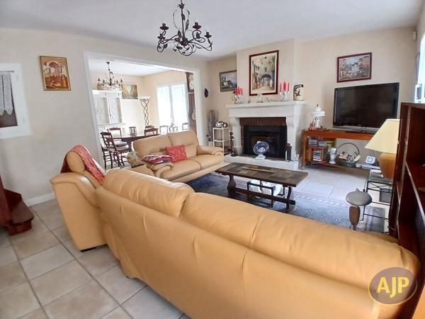 Maison à vendre Andernos Les Bains - 5 pièces, 149m² avec 3 chambre(s) à 787 900€ - AJP Immobilier Andernos les Bains