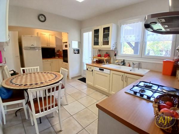 Maison à vendre Andernos Les Bains - 5 pièces, 149m² avec 3 chambre(s) à 787 900€ - AJP Immobilier Andernos les Bains