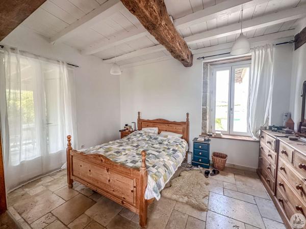 Maison au calme en pierre