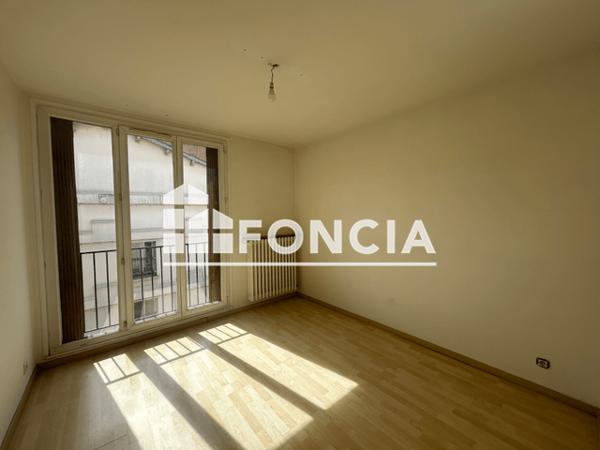 Location Appartement 3 pièces 67.53 m² - 21 BOULEVARD GASSENDI Digne-les-bains 04000
