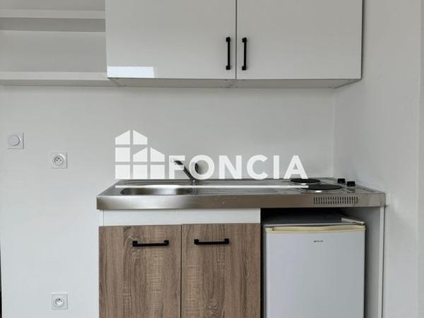 Location Appartement 2 pièces 13.6 m² - 98 BOULEVARD CARNOT Le Mans 72000