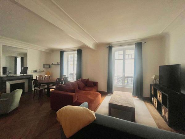 Très bel appartement meublé type F2 d'une superficie de 59,30m² idéalement situé dans le 17ème Arr.