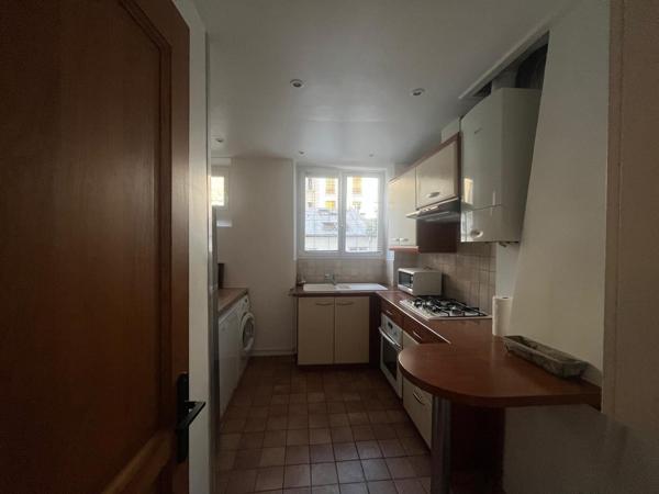 Très bel appartement meublé type F2 d'une superficie de 59,30m² idéalement situé dans le 17ème Arr.