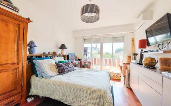 Appartement à vendre    2 pièces • 43 m2 Villeneuve-Loubet