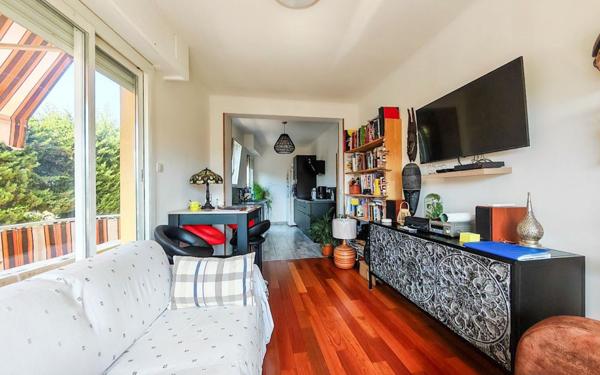 Appartement à vendre    2 pièces • 43 m2 Villeneuve-Loubet