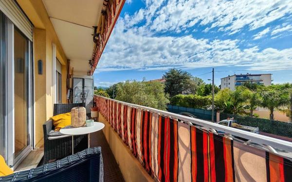 Appartement à vendre    2 pièces • 43 m2 Villeneuve-Loubet