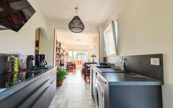 Appartement à vendre    2 pièces • 43 m2 Villeneuve-Loubet