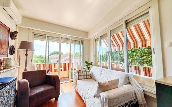 Appartement à vendre    2 pièces • 43 m2 Villeneuve-Loubet