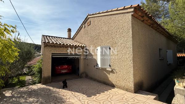 Maison T4 de 102 m² avec garage, jardin de 502 m² et vue dominante à Gardanne Biver