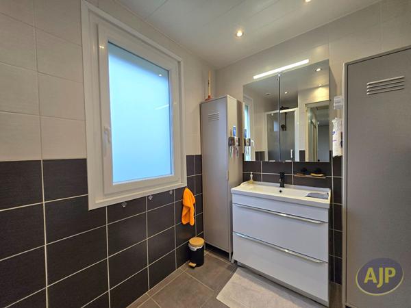 Vente maison Bignan : 191 880 € - AJP Immobilier Plumelec