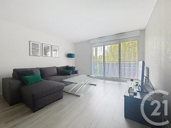Appartement F2 à vendre  2 pièces - 38,56 m 2   STE GENEVIEVE DES BOIS  - 91