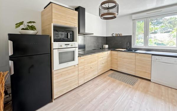 Appartement à vendre    4 pièces • 81 m2 Martigues