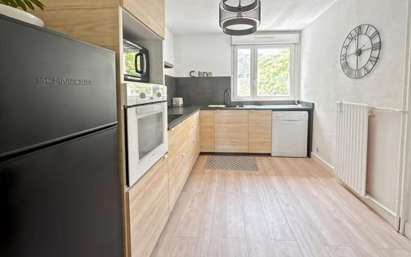 Appartement à vendre    4 pièces • 81 m2 Martigues