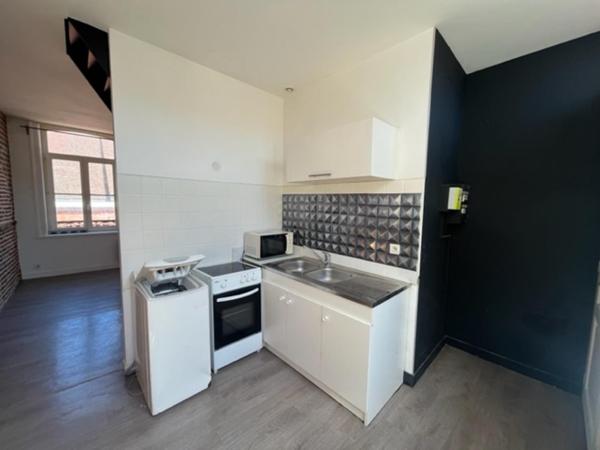 A LOUER : T3 à LILLE • rue saint Sébastien - Vieux Lille • 790 € CC • Réf. G476-3