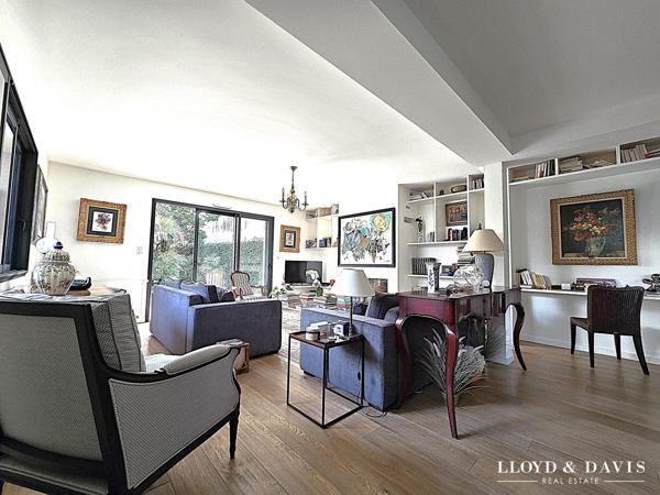 Bouscat centre -  Elégante contemporaine en pierre avec jardin et garage