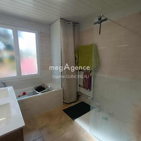 Maison à SAINT-LEGER-SOUS-CHOLET, 49280 - 6 pièces 120m²