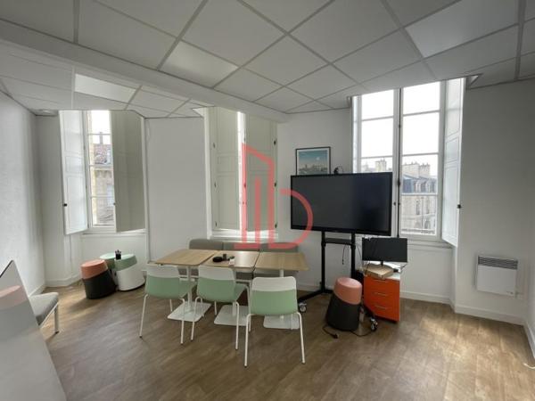 Bureau de 127 m² à louer à Bordeaux Triangle D'or
