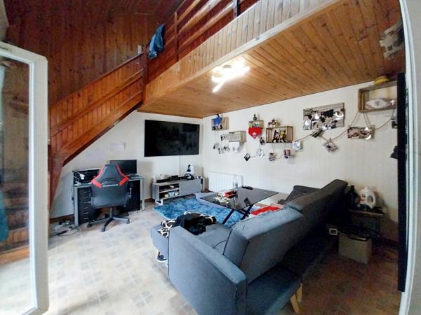 Immeuble à vendre    5 pièces •  Villeneuve-lès-Béziers