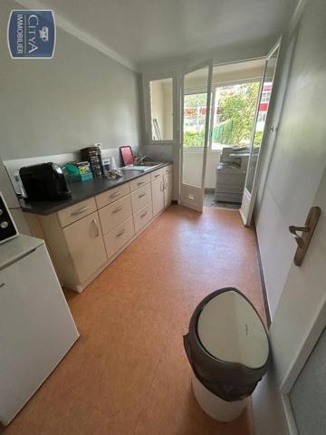 Appartement à louer 2 pièces 65.2m² Le Chesnay-Rocquencourt (78150)