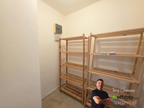Appartement
         2 pièces
        - 40 m² 86 500 € *
