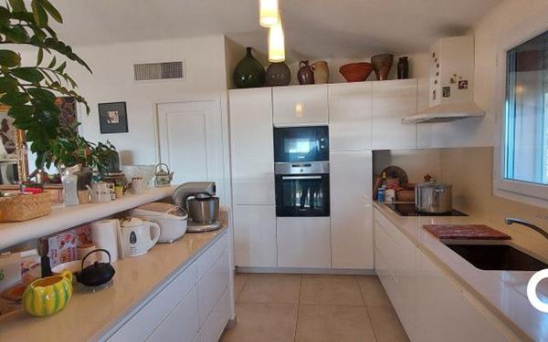 Maison à vendre    5 pièces •  Zonza