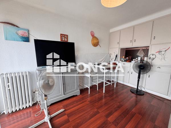Location Studio meublé 23.81 m² - Hyères 83400