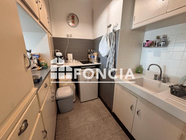 Location Studio meublé 23.81 m² - Hyères 83400