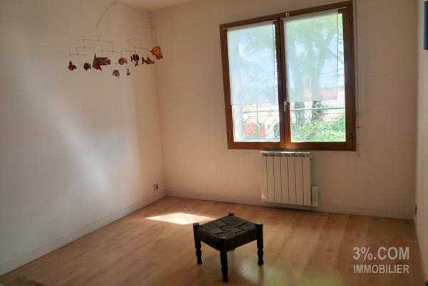 Maison atypique de 190m², 4 Chambres, Garage 55m², Jardin 684m² Saint-Léger-les-Vignes (44710)