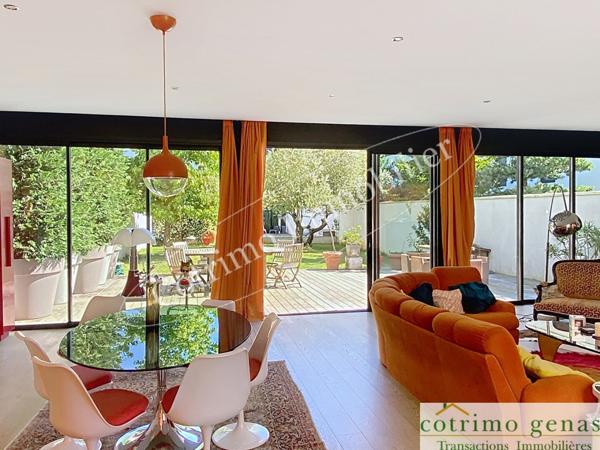 Chassieu Villa contemporaine 242m² hab+piscine+annexes