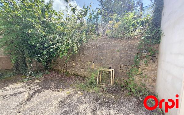 Maison à vendre    4 pièces •  Connerré