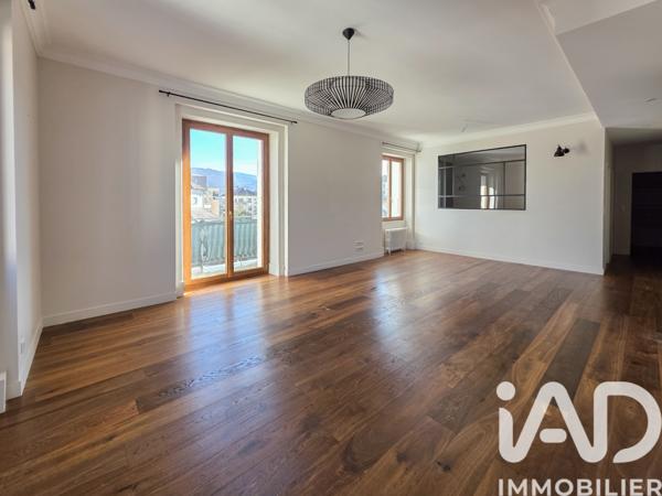 Location appartement 5 pièces 111 m² Annecy