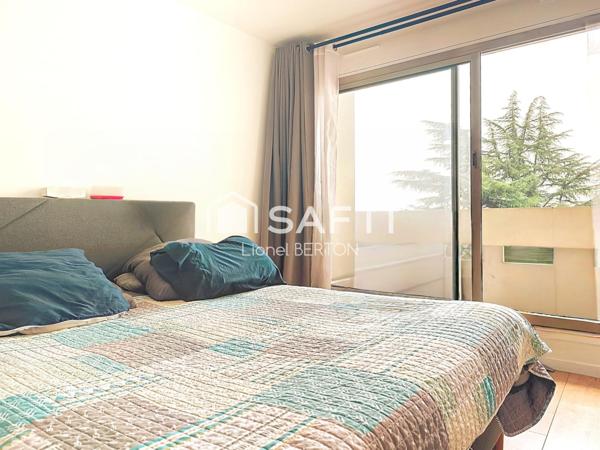 Appartement spacieux 4 pièces de 93 m2 et balcons