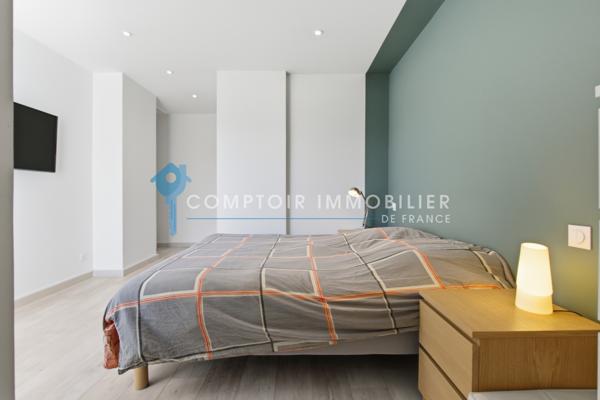 Duplex
                                                                                                                                                                                                                                                                                                                        4 pièce(s)                                                                                                                                                                                                          2 chambre(s)                                                                                                                                                                                                          110  m²